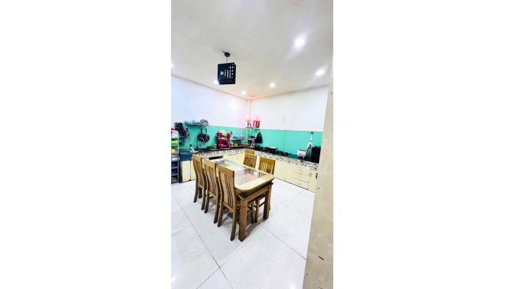 Ngộp bank Bán Nhà 3 Tầng Hẻm Xe Hơi 105m2_9.6*11 Tỉnh Lộ 43, Bình Chiểu Thủ Đức Chỉ 6.2 tỷ